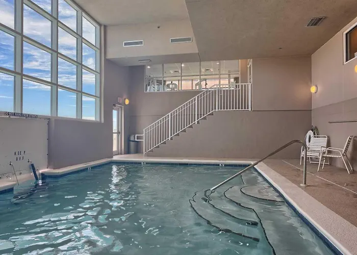 Holiday home Crystal Shores West 1303