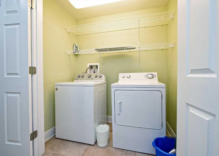 Holiday home Crystal Shores West 1303